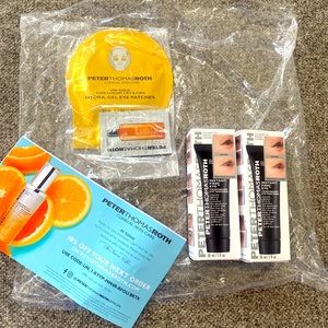 Viral Peter Thomas Roth instant firm x eye tightener